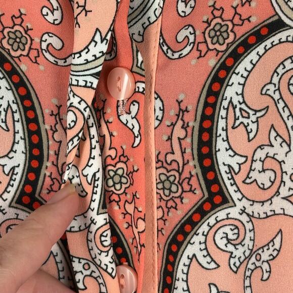 Apt 9 Women's Size Medium Pink Paisley Long Sleeve Boho Button Down w Collar - Picture 3 of 7